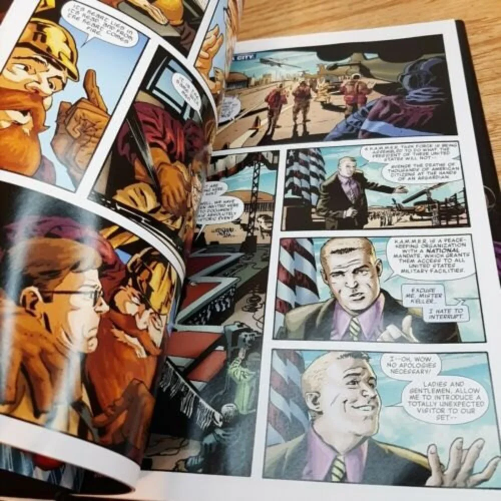 Siege: Embedded - HC Book Marvel Graphic Novel Reed Samnee (Issues 1-4)